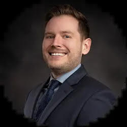 Chuck Simmons Professional Headshot